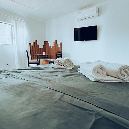 Central Nomad Apartment ウィントフーク エクステリア 写真
