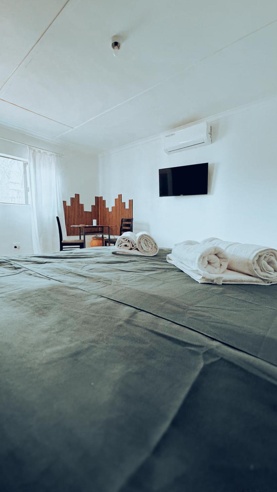 Central Nomad Apartment ウィントフーク エクステリア 写真
